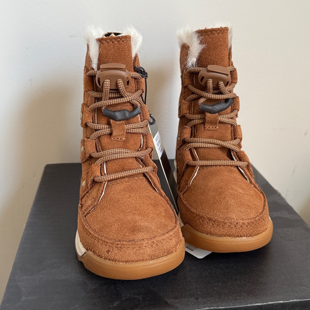 Sorel Whitney II Joan Lace Boots Brown suede leather lace up. NWT - Picture 2 of 5